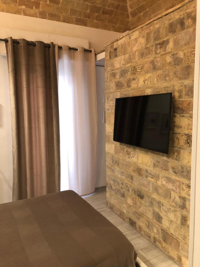 B & B Via Cavour Термолі Екстер'єр фото